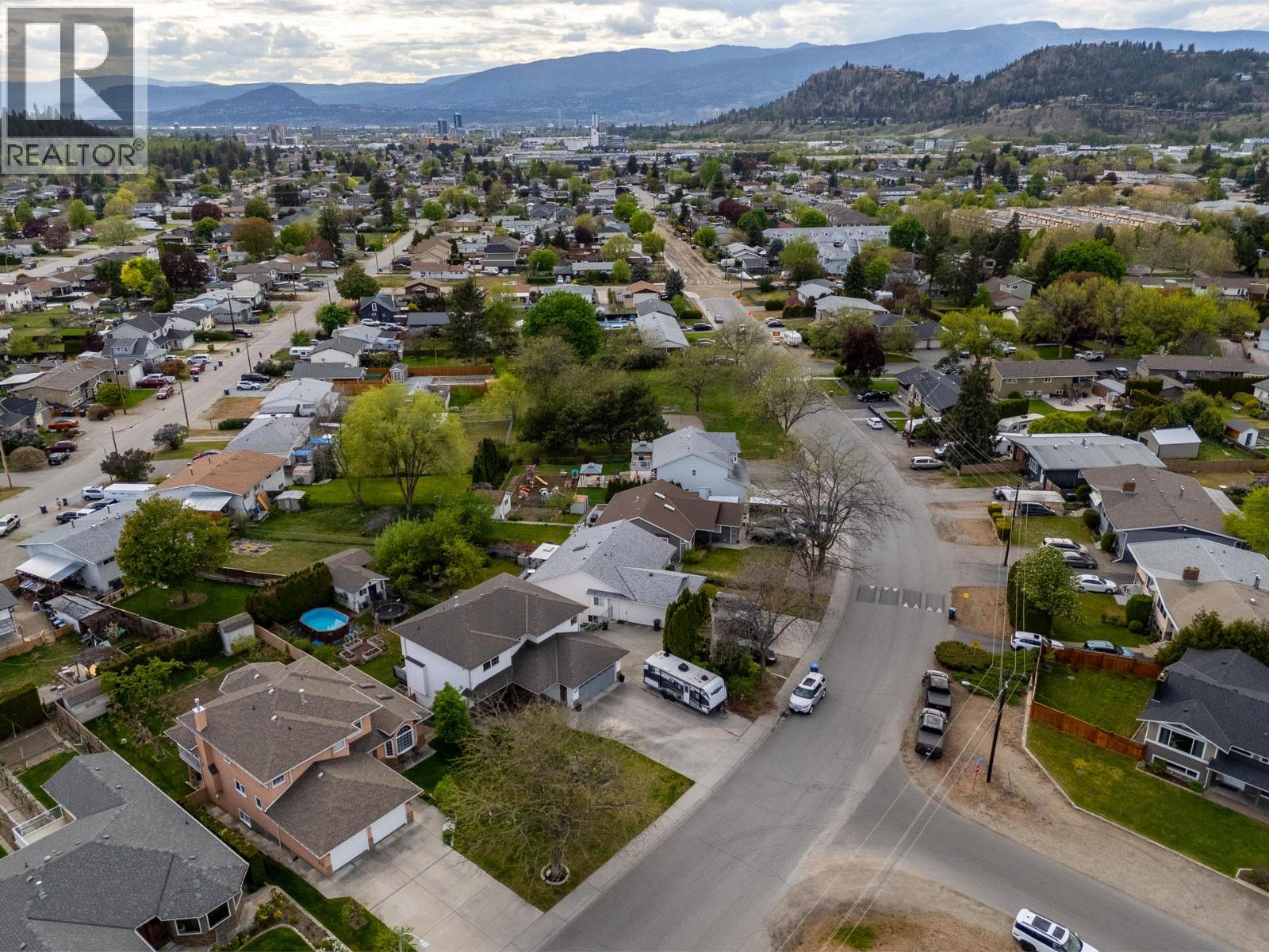 845 Hollydell Road, Kelowna, British Columbia  V1X 1L6 - Photo 64 - 10385673
