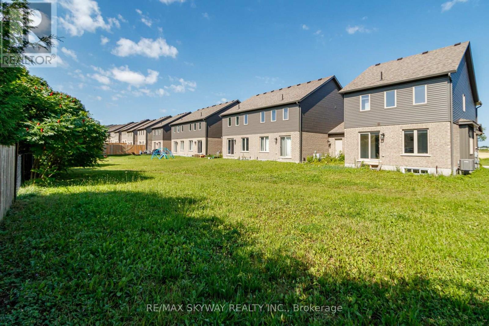 143 Stonebrook Way Ne, Grey Highlands, Ontario  N0C 1H0 - Photo 45 - X12639850