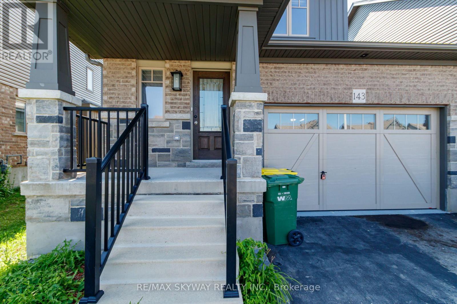143 Stonebrook Way Ne, Grey Highlands, Ontario  N0C 1H0 - Photo 6 - X12639850