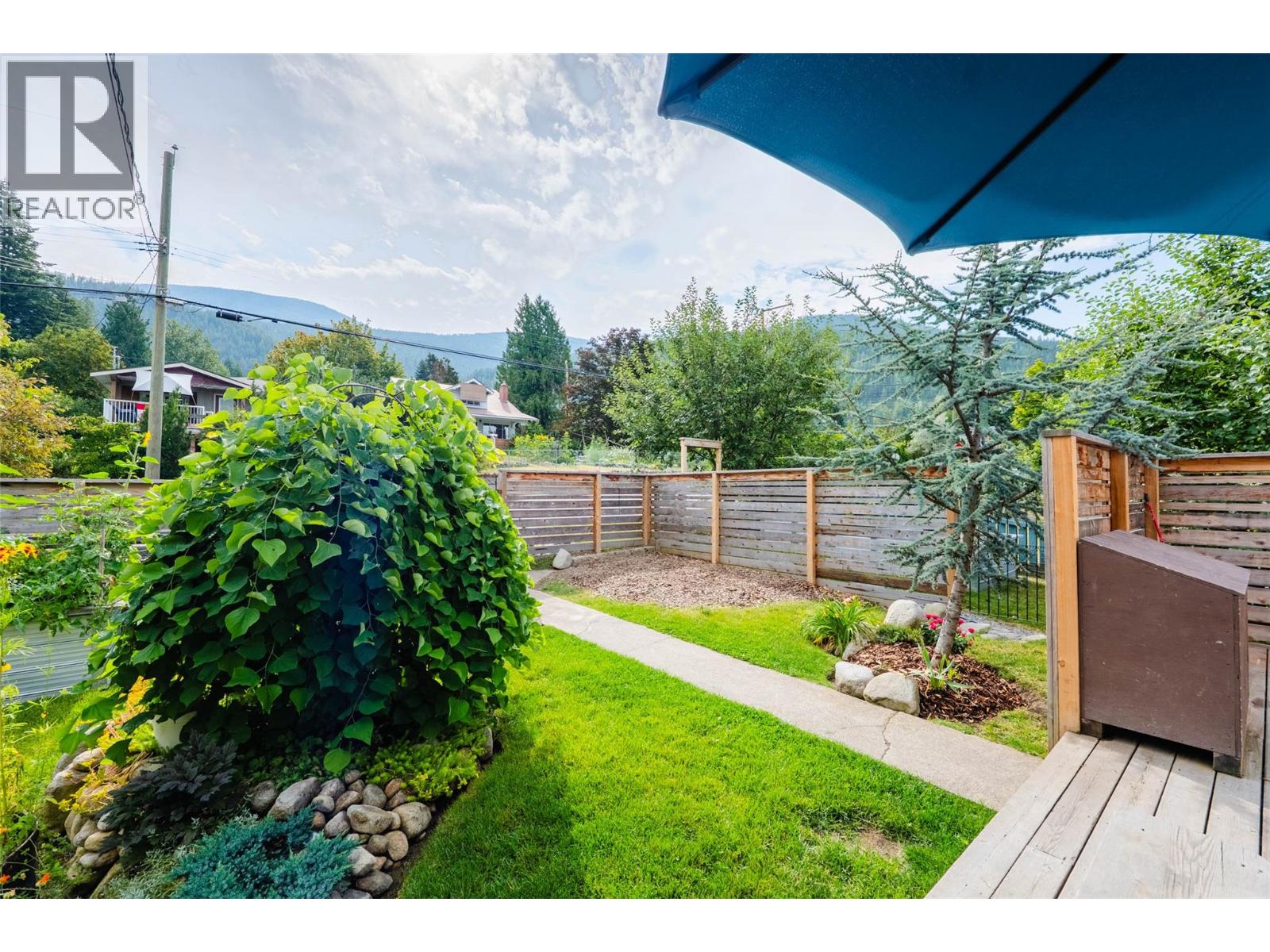 707 Fifth Street, Nelson, British Columbia V1L 2X4 - Photo 63 - 10395335