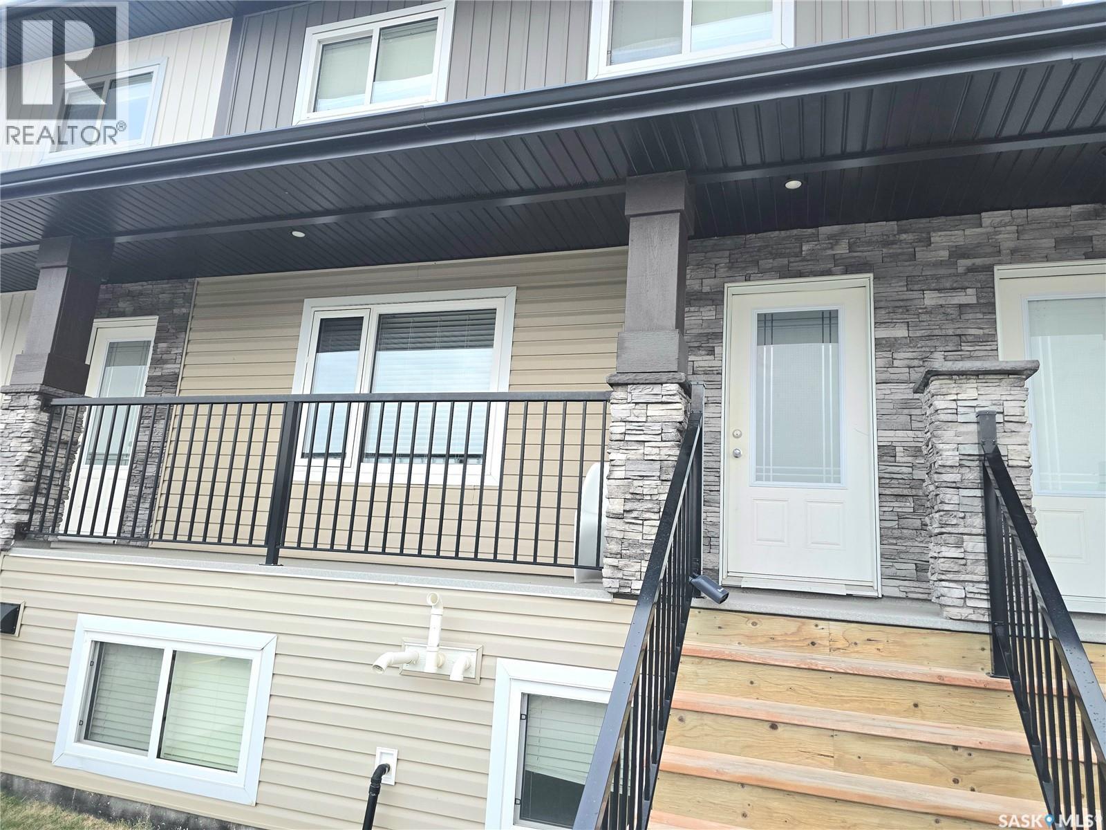 510 110 Akhtar Bend, Saskatoon, Saskatchewan  S7W 0Y9 - Photo 2 - SK045354