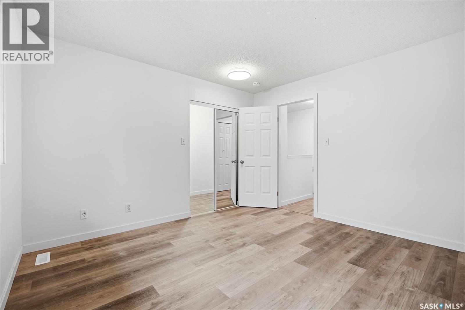 9 1128 Mckercher Drive, Saskatoon, Saskatchewan  S7H 4Y7 - Photo 18 - SK045334