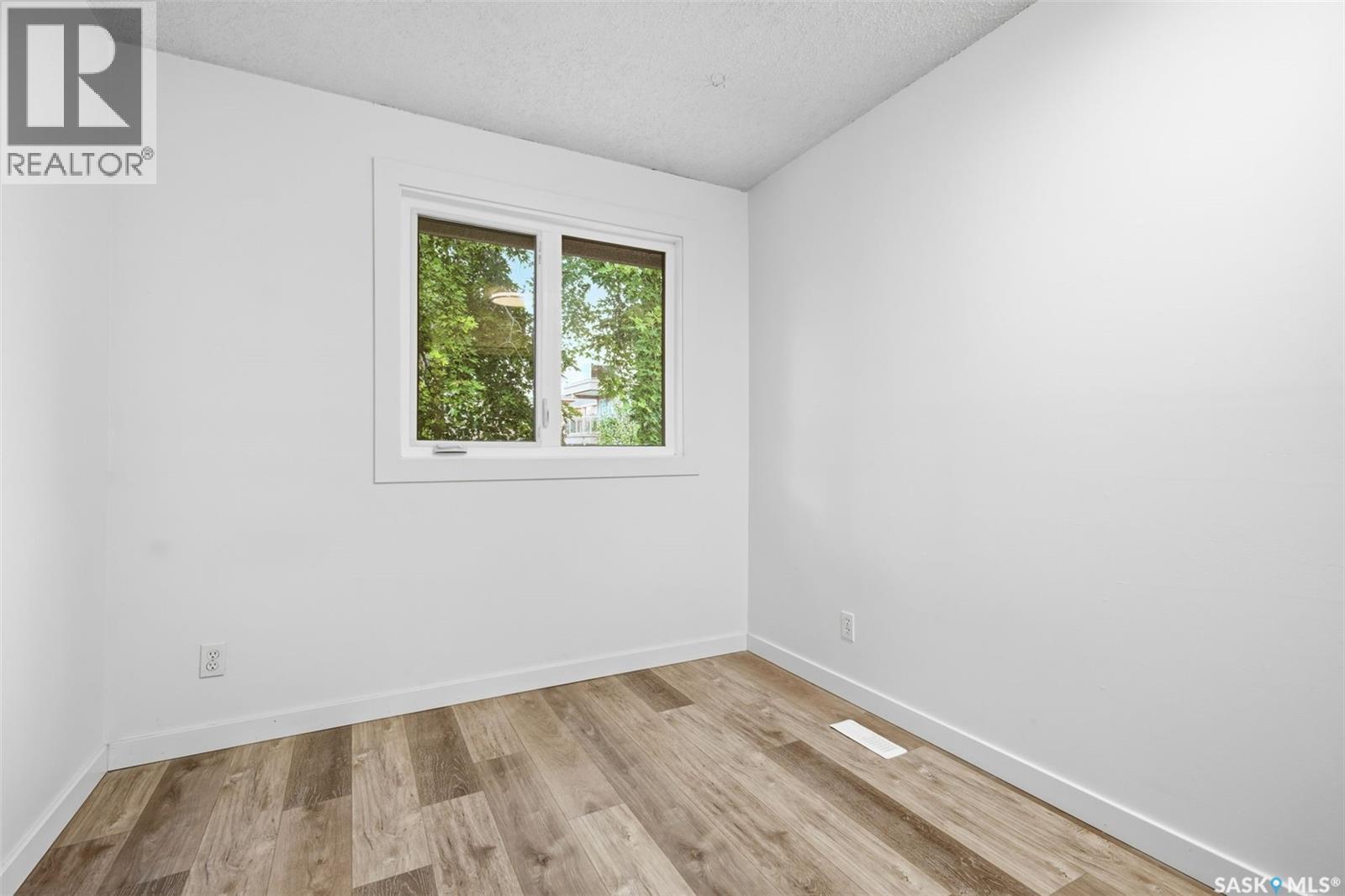 9 1128 Mckercher Drive, Saskatoon, Saskatchewan  S7H 4Y7 - Photo 21 - SK045334
