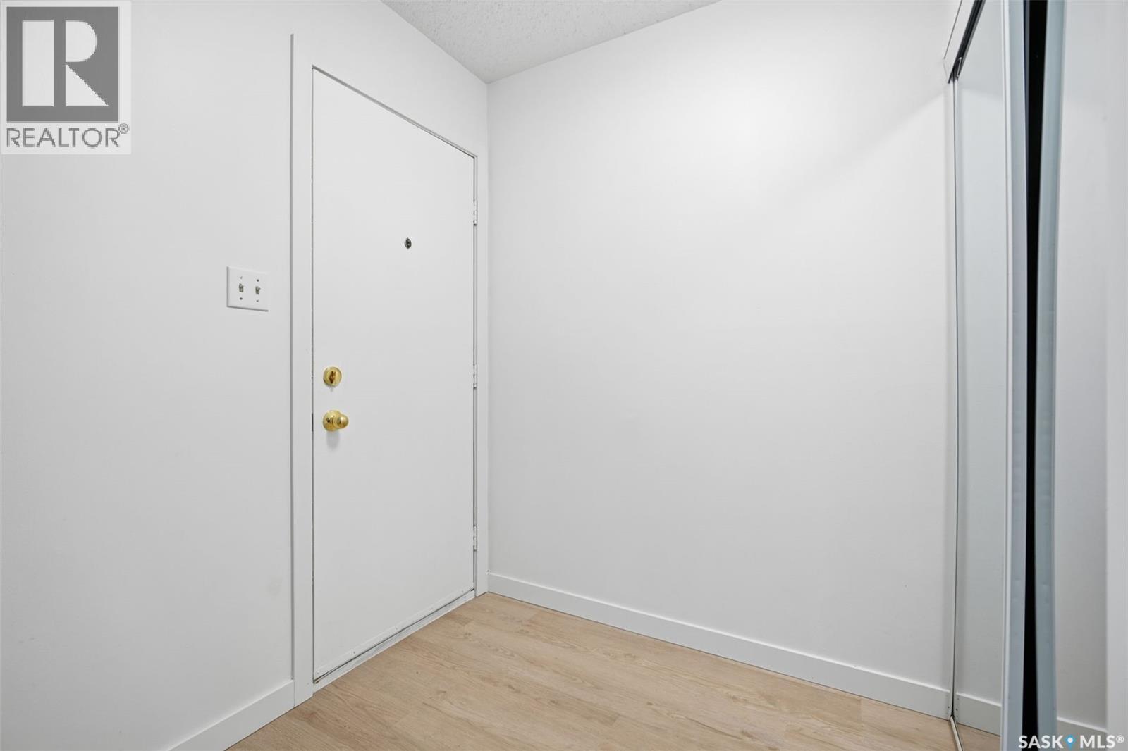 9 1128 Mckercher Drive, Saskatoon, Saskatchewan  S7H 4Y7 - Photo 7 - SK045334