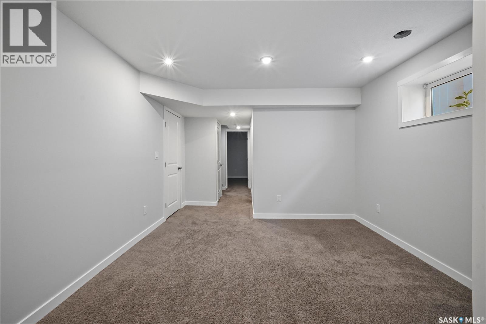 5234 Campling Avenue, Regina, Saskatchewan  S4W 0L8 - Photo 29 - SK045268