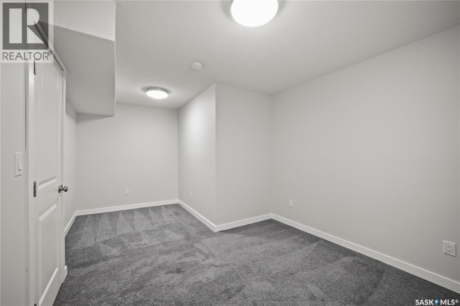 5234 Campling Avenue, Regina, Saskatchewan  S4W 0L8 - Photo 31 - SK045268
