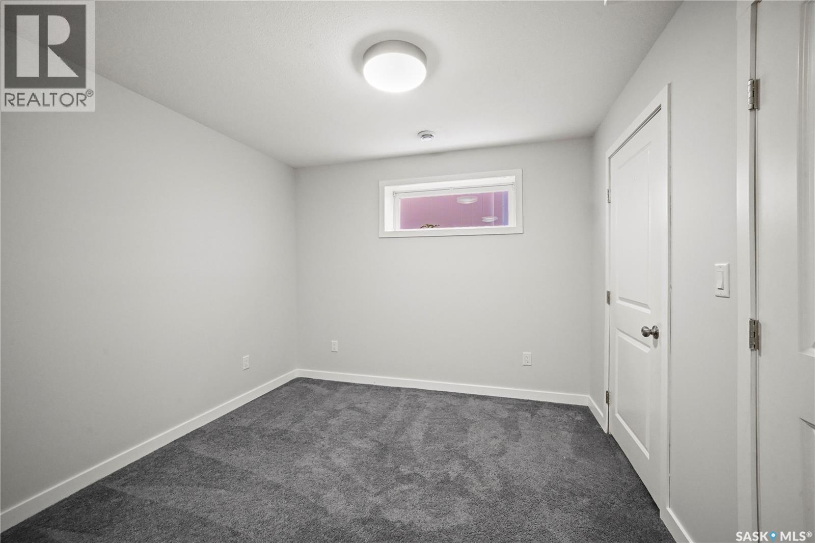 5234 Campling Avenue, Regina, Saskatchewan  S4W 0L8 - Photo 33 - SK045268