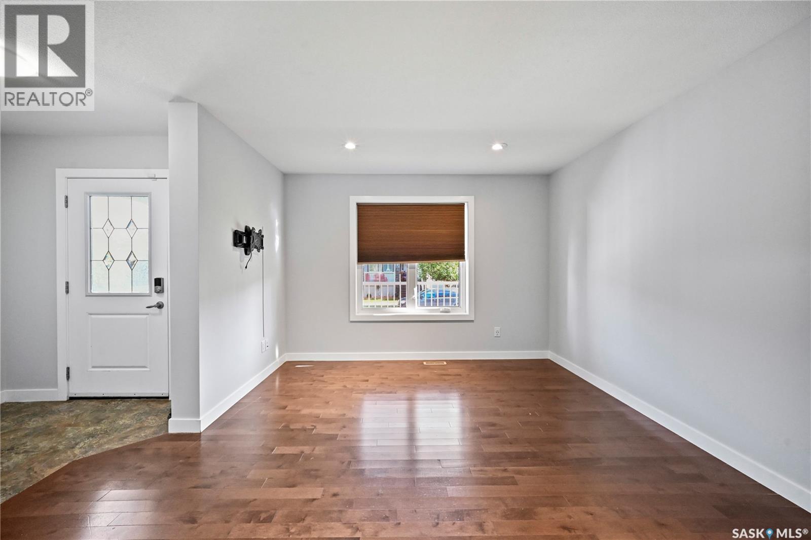 5234 Campling Avenue, Regina, Saskatchewan  S4W 0L8 - Photo 5 - SK045268