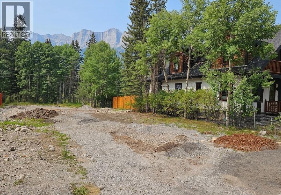 913 15 Street, Canmore, Alberta