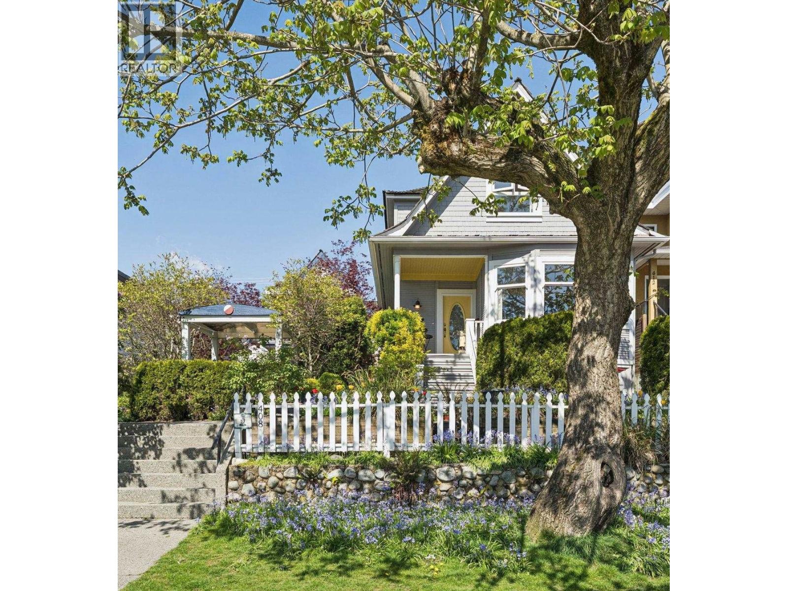 408 E 2nd Street, North Vancouver, British Columbia  V7L 1C8 - Photo 2 - R3132706