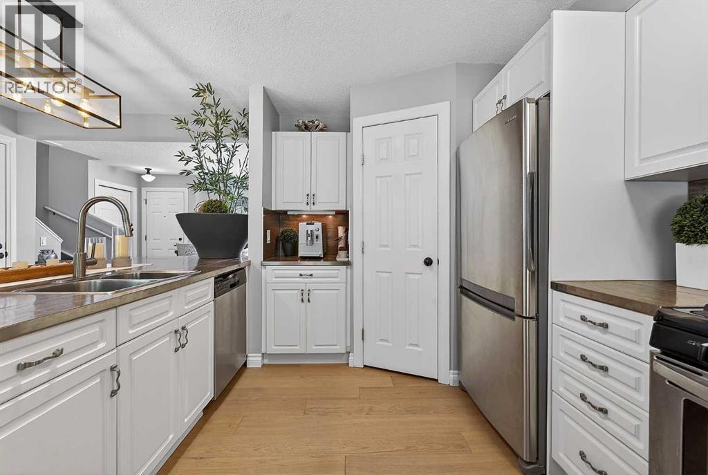 2275 Flanders Avenue SW, Calgary, Alberta  T2T 5K9 - Photo 8 - A2313466