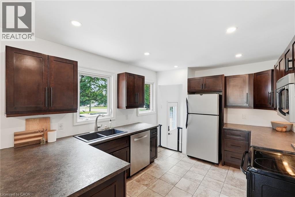 491 St George Street E, Centre Wellington, Ontario  N1M 1K9 - Photo 17 - 40854645
