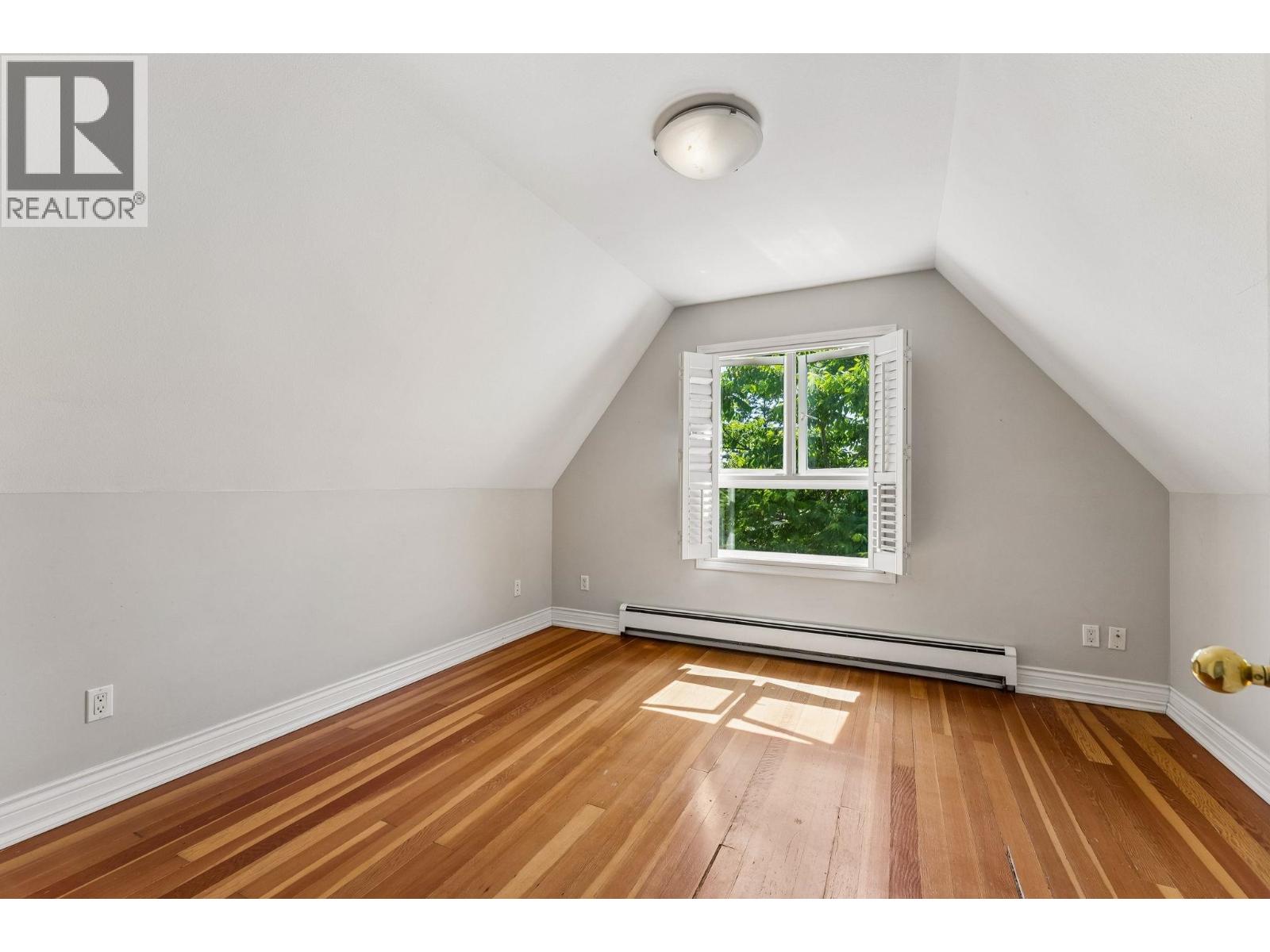 408 E 2nd Street, North Vancouver, British Columbia  V7L 1C8 - Photo 19 - R3132709