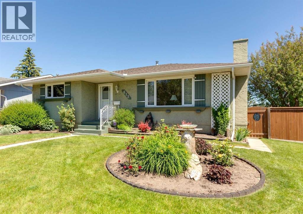 612 Cantrell Place SW, Calgary, Alberta