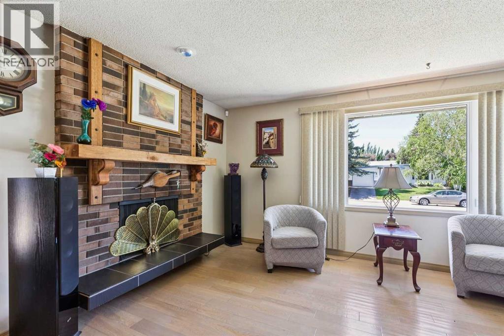 612 Cantrell Place SW, Calgary, Alberta  T2W 2E5 - Photo 11 - A2319051