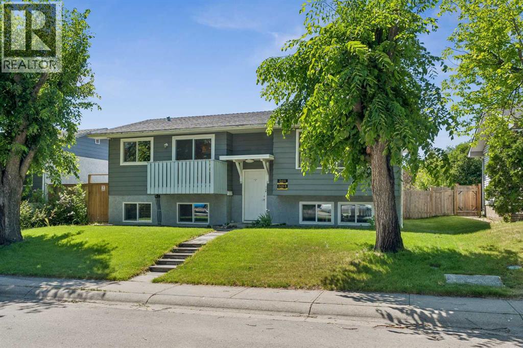 2411 51 Street NE, Calgary, Alberta