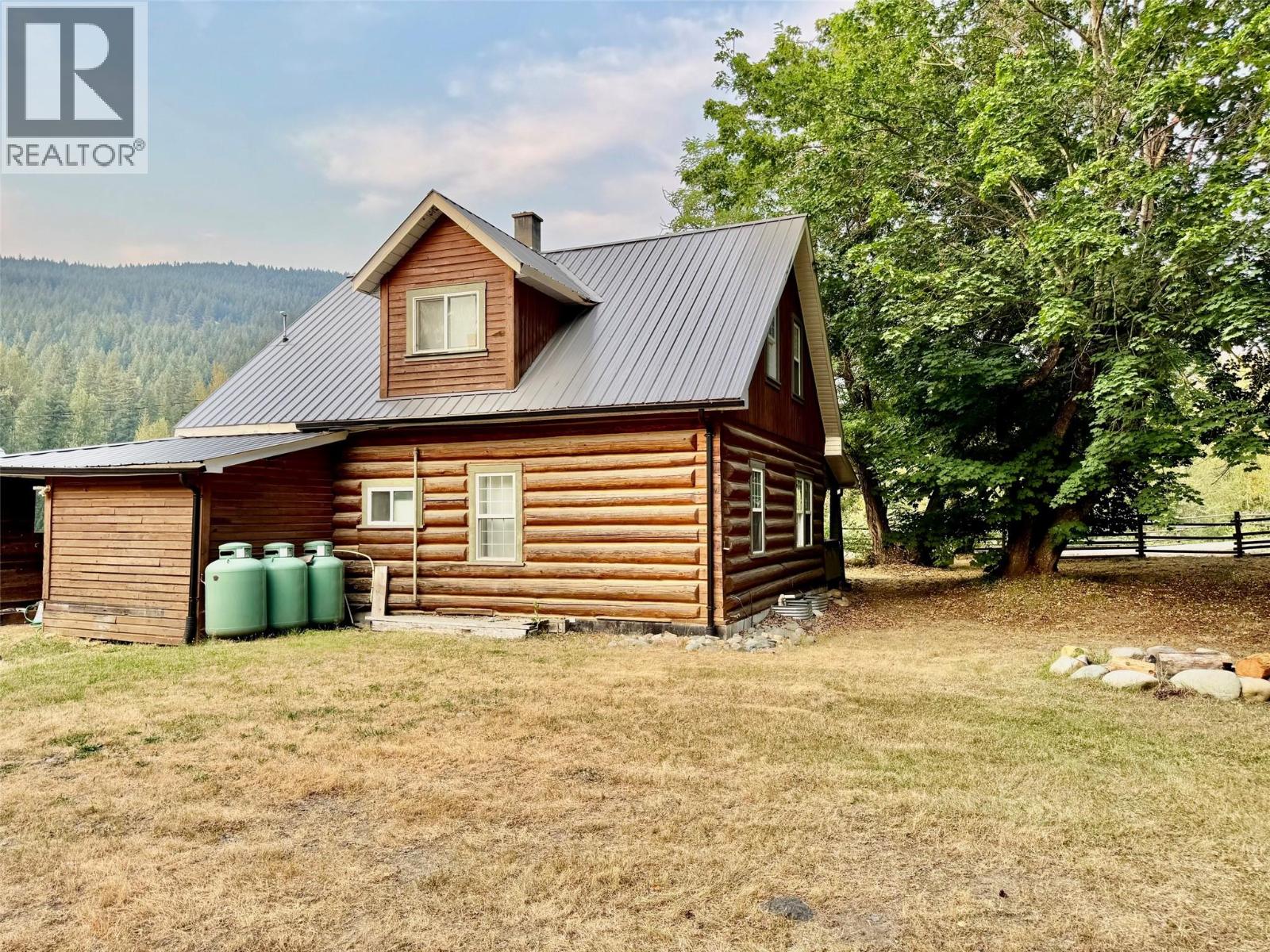 159 North Fork Road, Cherryville, British Columbia  V0E 2G3 - Photo 2 - 10396475