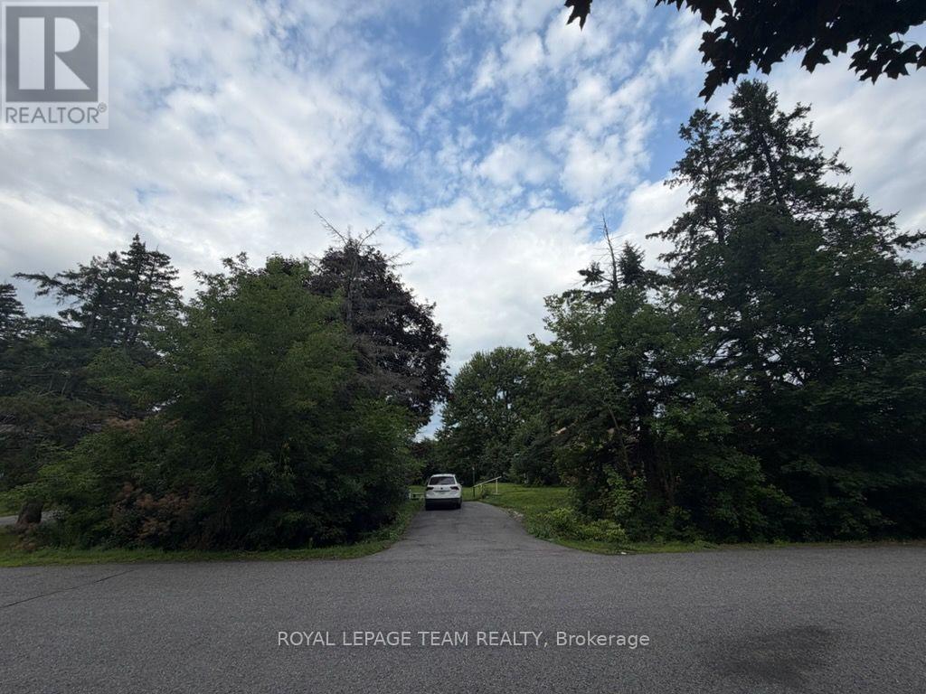 3044 UPPER OTTERSON PLACE, Ottawa, Ontario