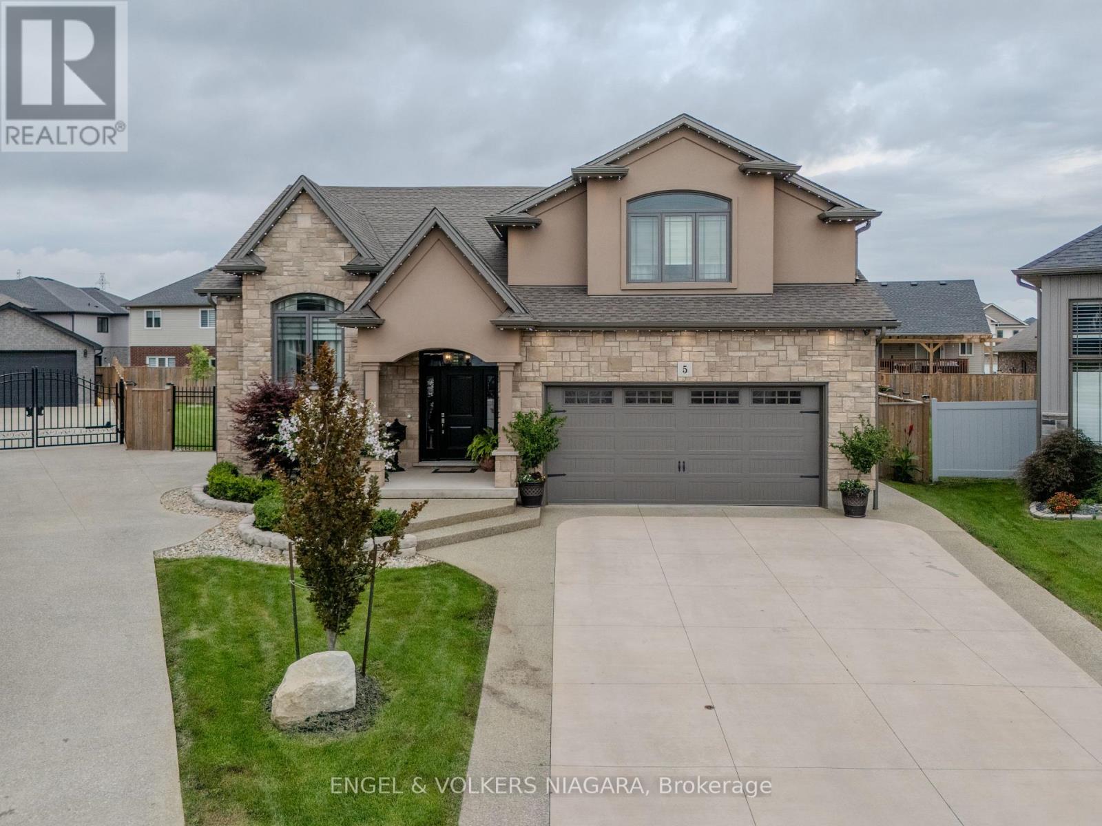 5 Delicious Court, Thorold, Ontario  L2V 0J8 - Photo 1 - X13667118