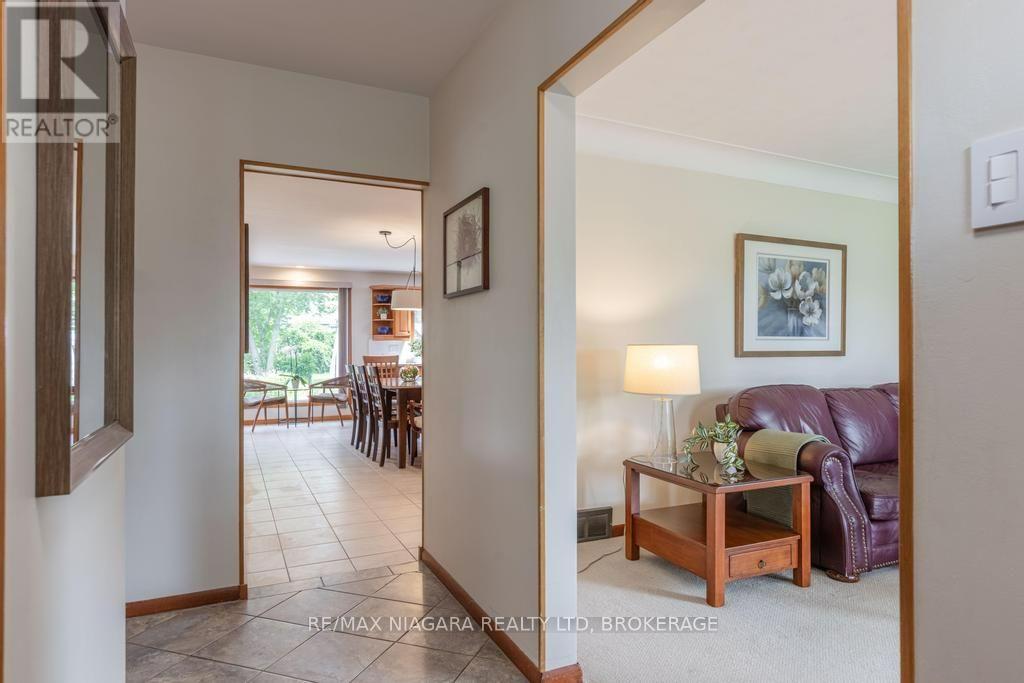 8624 Champlain Drive, Niagara Falls, Ontario L2G 6Y6 - Photo 13 - X13667122
