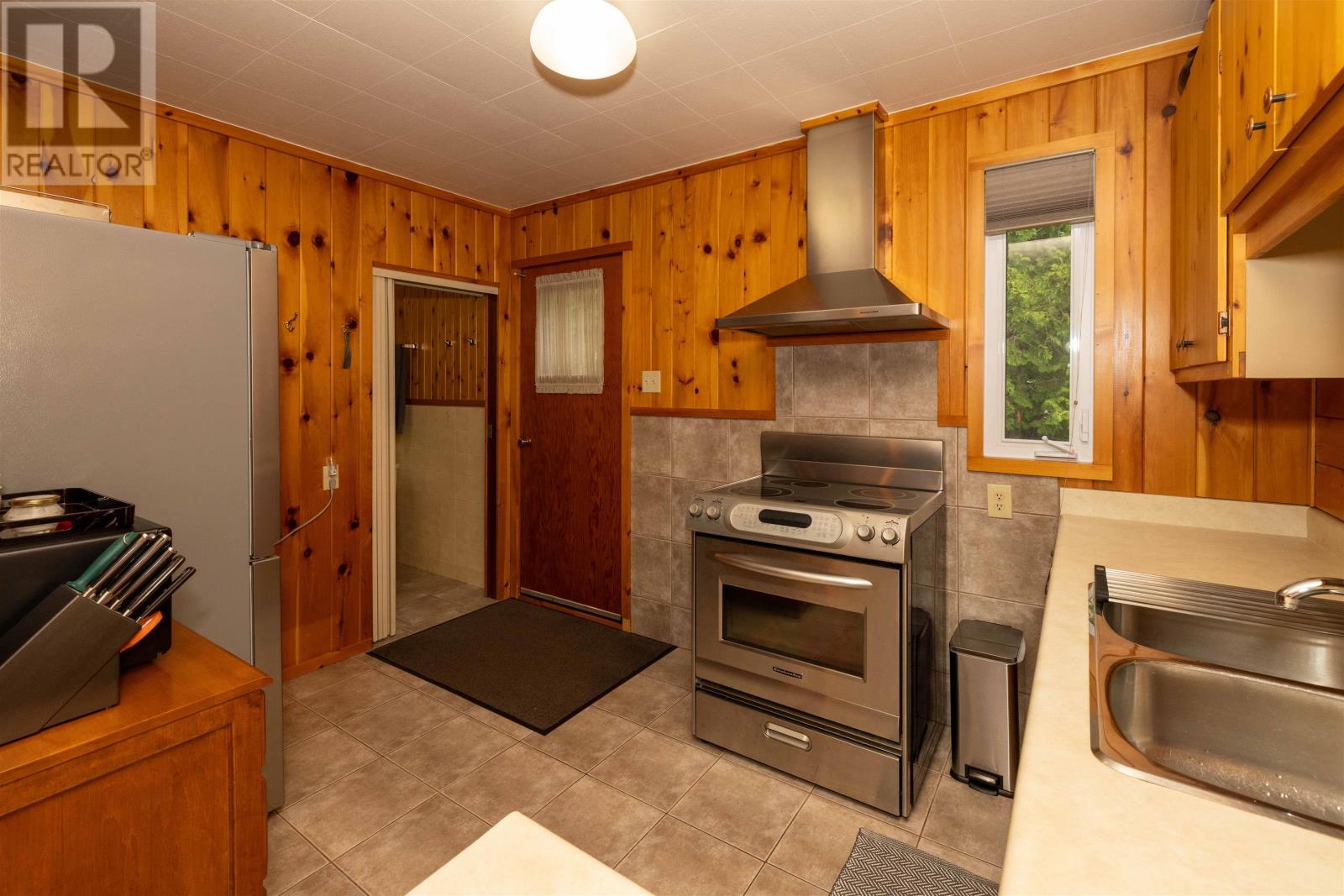 2503 Scott Dr, Shuniah, Ontario  P7A 0Y7 - Photo 11 - TB2602340