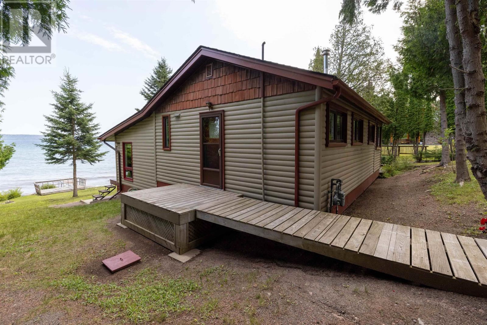 2503 Scott Dr, Shuniah, Ontario  P7A 0Y7 - Photo 3 - TB2602340