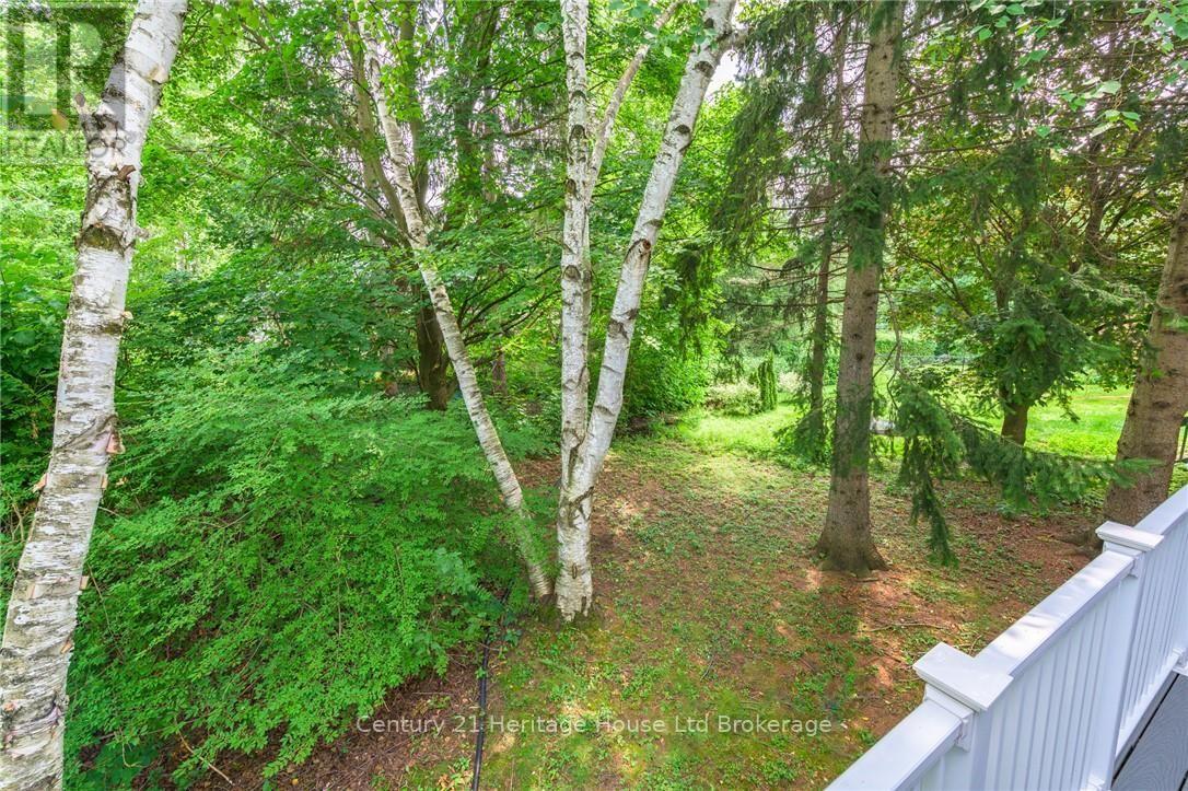 243 Tatlock Court, Waterloo, Ontario  N2L 5Y6 - Photo 29 - X13667134