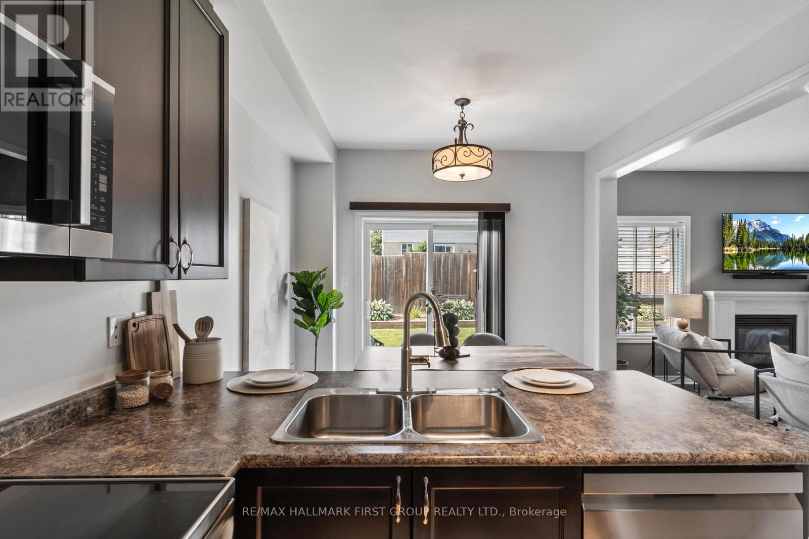 96 Redfern Crescent, Clarington, Ontario  L1C 0K1 - Photo 21 - E13667182