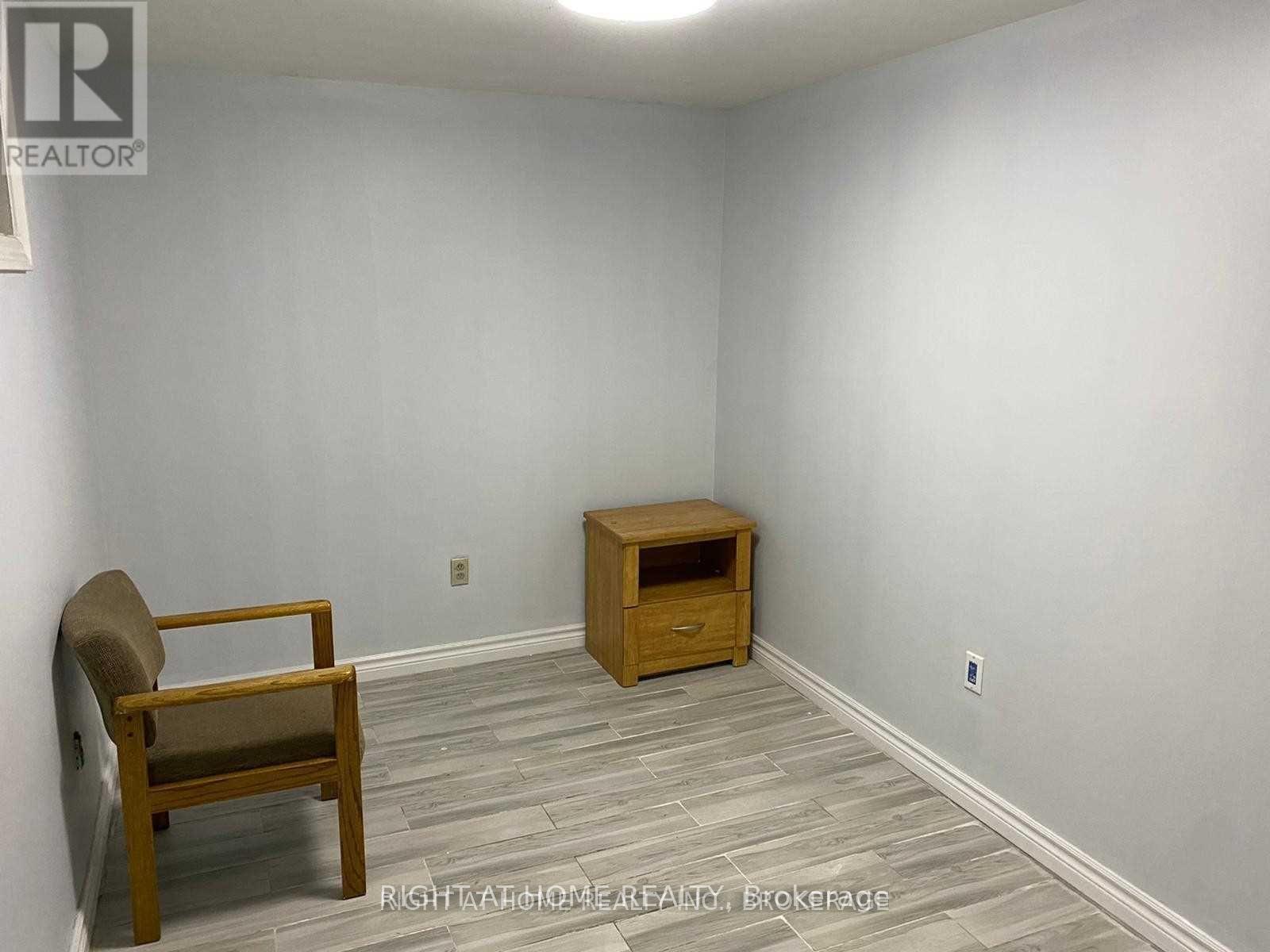 (Bsmt) - 18 Big Red Avenue, Toronto, Ontario M1V 1N9 - Photo 4 - E13667200