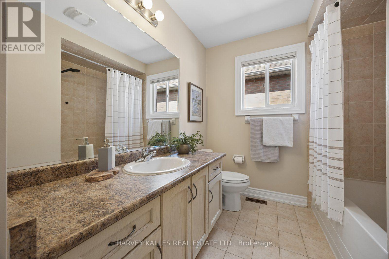 19 Starr Crescent, Aurora, Ontario L4G 7X4 - Photo 21 - N13667136
