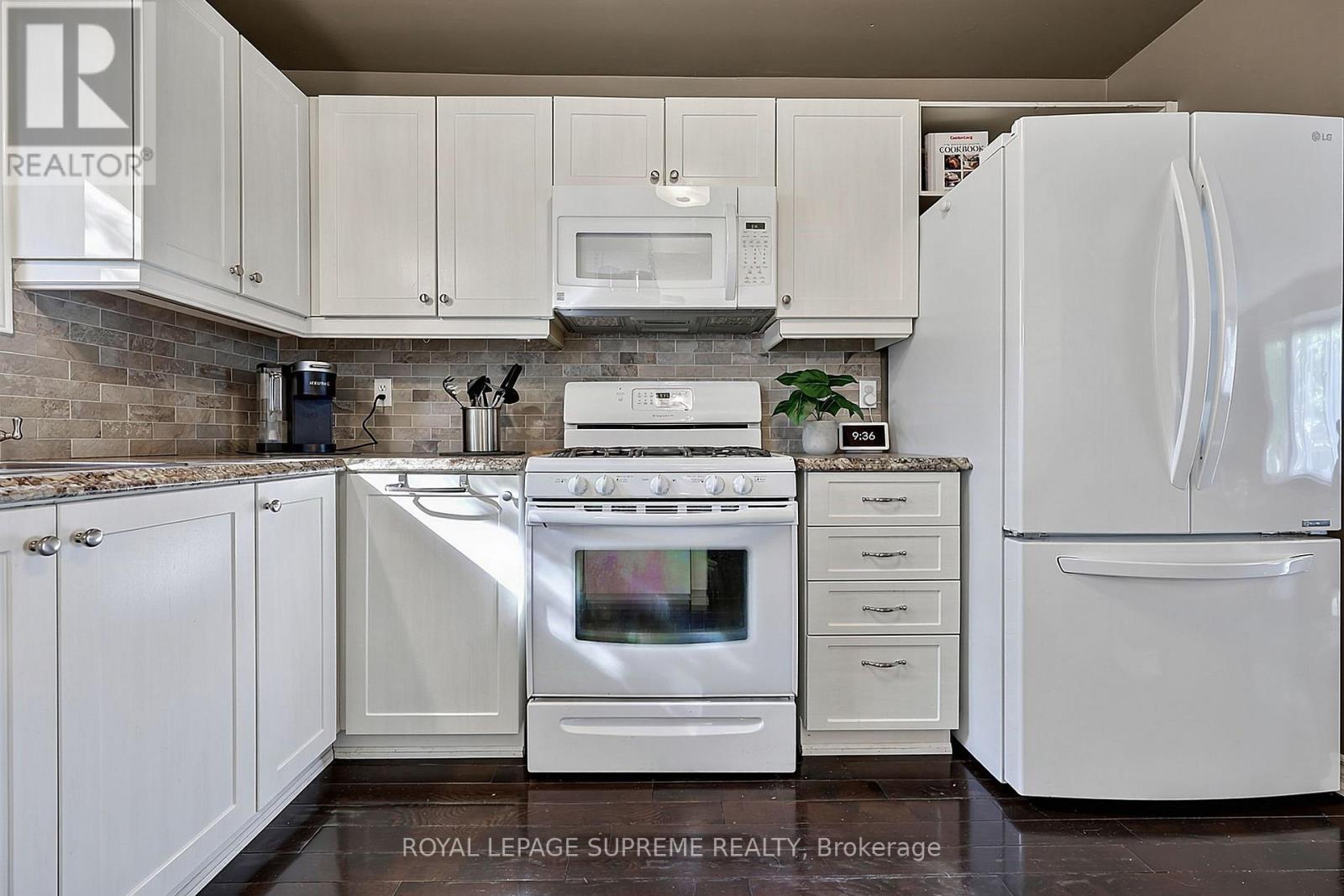 12 Pridham Crescent, Essa, Ontario  L3W 0G5 - Photo 14 - N13667158