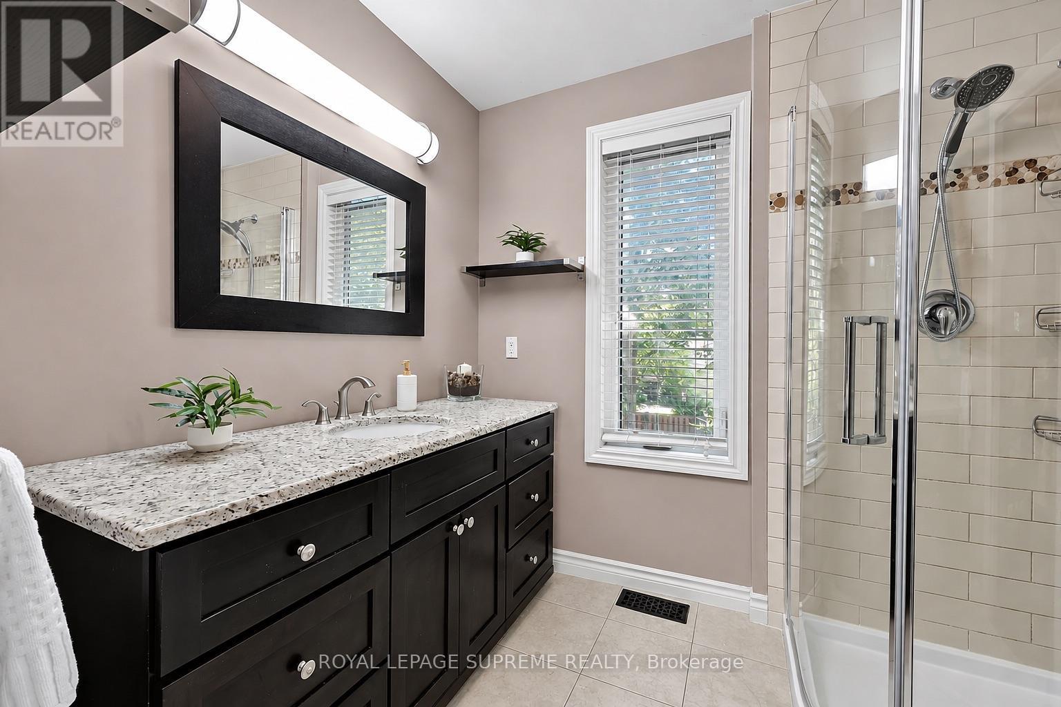 12 Pridham Crescent, Essa, Ontario  L3W 0G5 - Photo 27 - N13667158