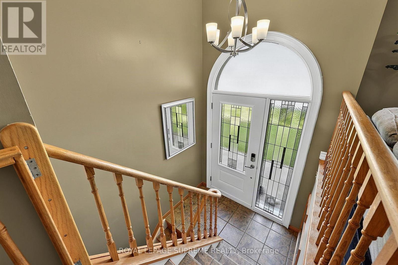 12 Pridham Crescent, Essa, Ontario  L3W 0G5 - Photo 6 - N13667158