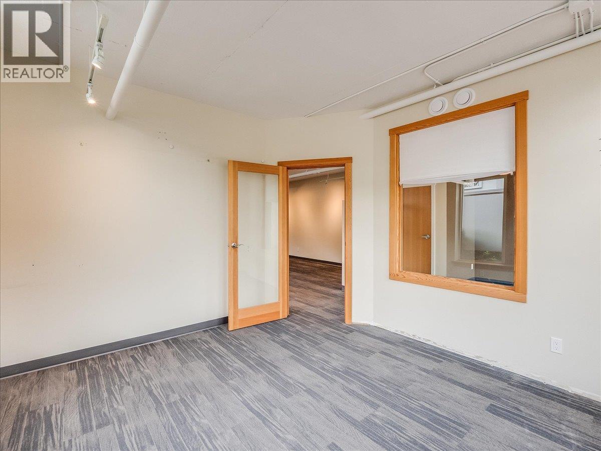 754 Vernon Street, Nelson, British Columbia  V1L 4G2 - Photo 12 - 10392742