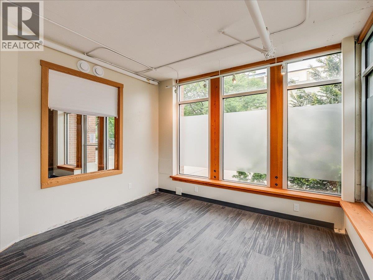 754 Vernon Street, Nelson, British Columbia  V1L 4G2 - Photo 9 - 10392742