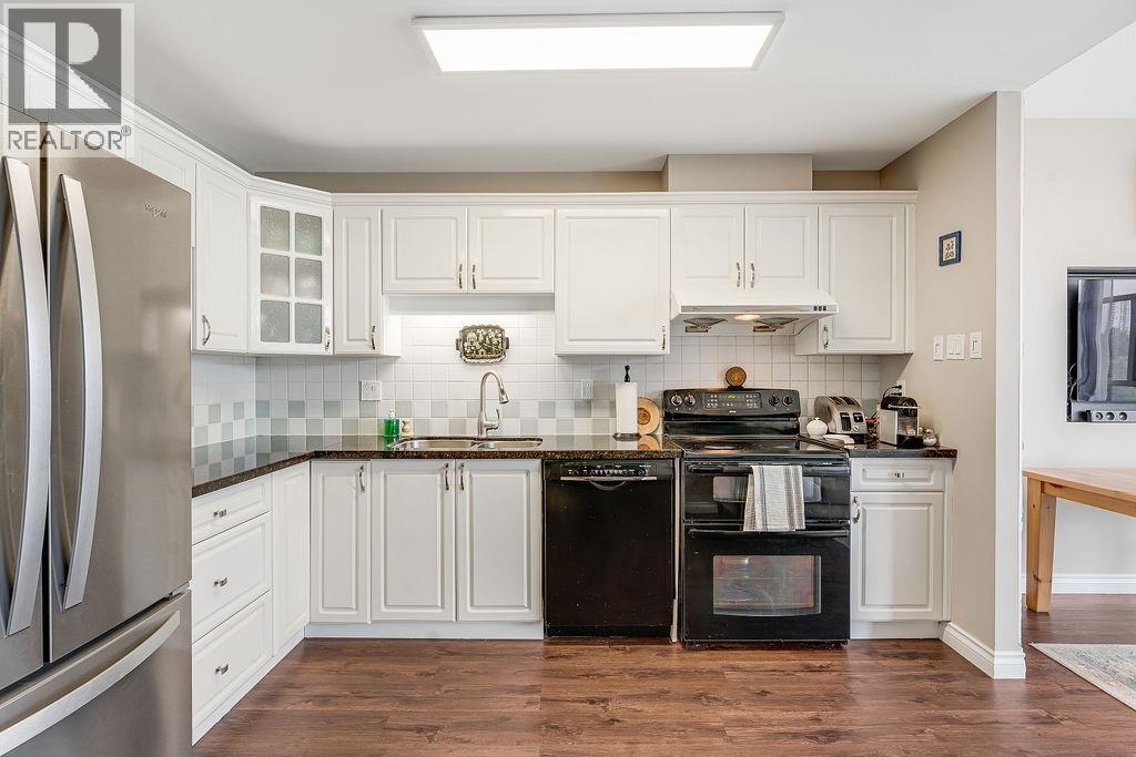 902 6838 Station Hill Drive, Burnaby, British Columbia  V3N 5A4 - Photo 11 - R3132945