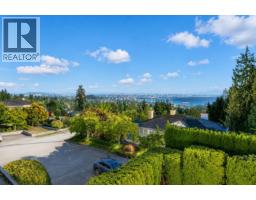 1595 TYROL COURT, West Vancouver, British Columbia