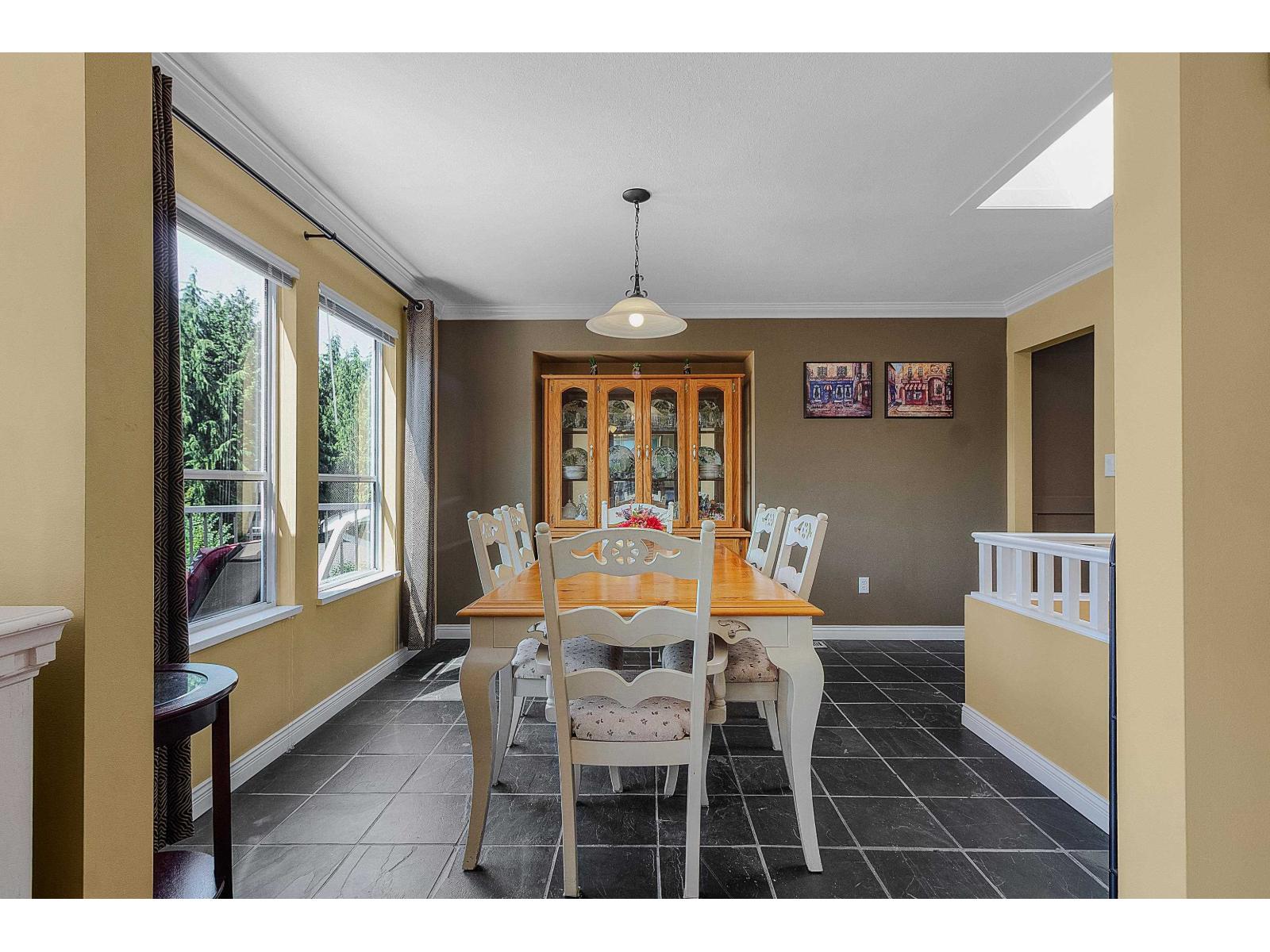 34981 Bernina Court, Abbotsford, British Columbia  V3G 1C2 - Photo 9 - R3154044