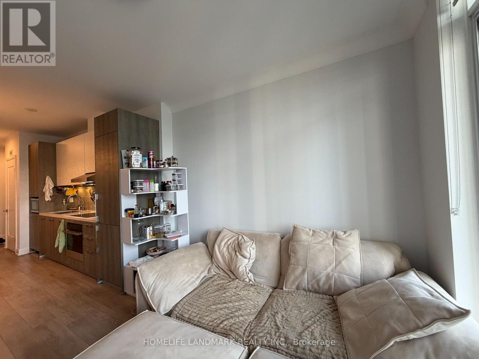 1031 - 38 Water Walk Drive W, Markham, Ontario  L3R 6M8 - Photo 14 - N13654986
