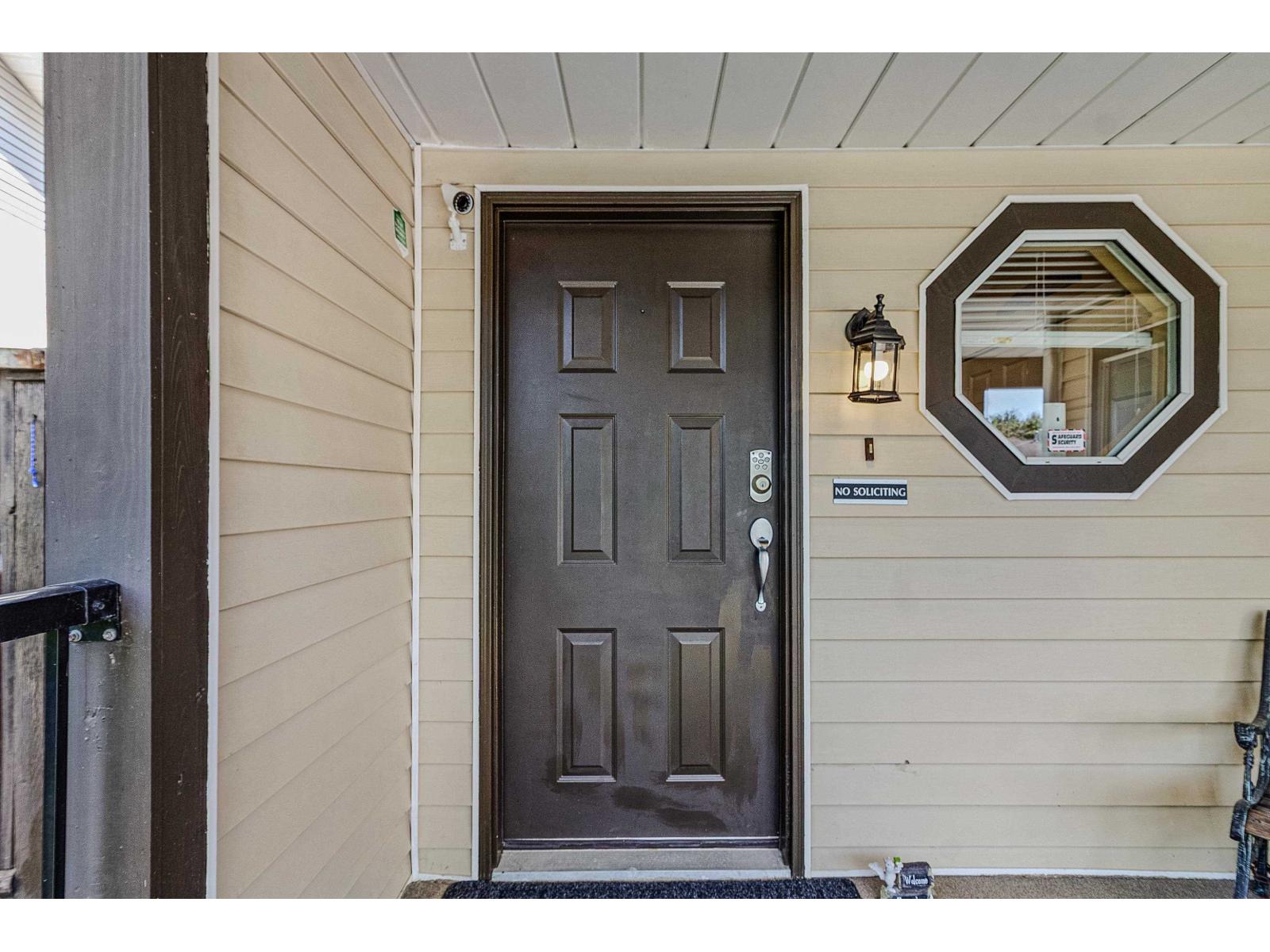 34981 Bernina Court, Abbotsford, British Columbia  V3G 1C2 - Photo 3 - R3154044