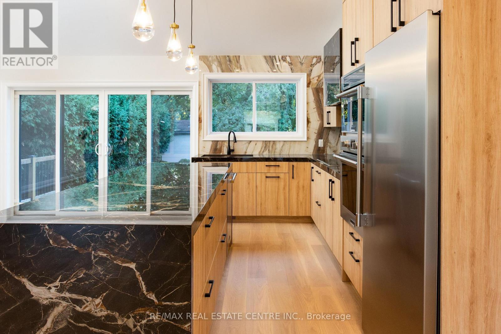 446 Willis Drive, Oakville, Ontario  L6L 4V5 - Photo 7 - W13667114