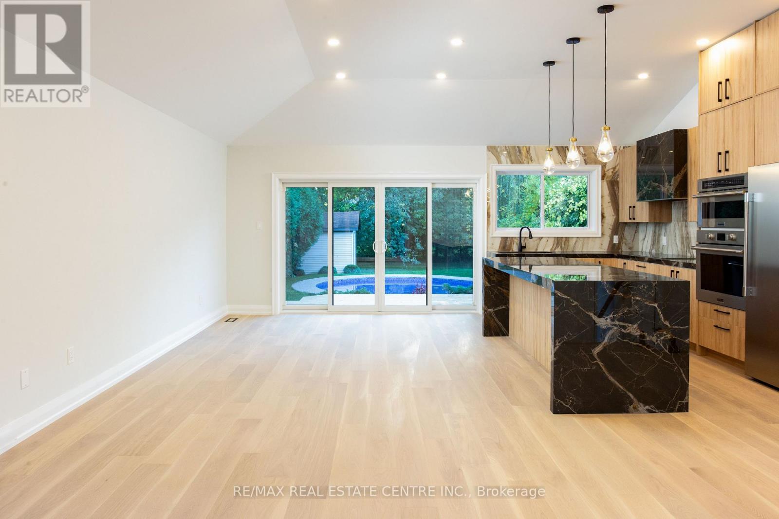 446 Willis Drive, Oakville, Ontario  L6L 4V5 - Photo 8 - W13667114