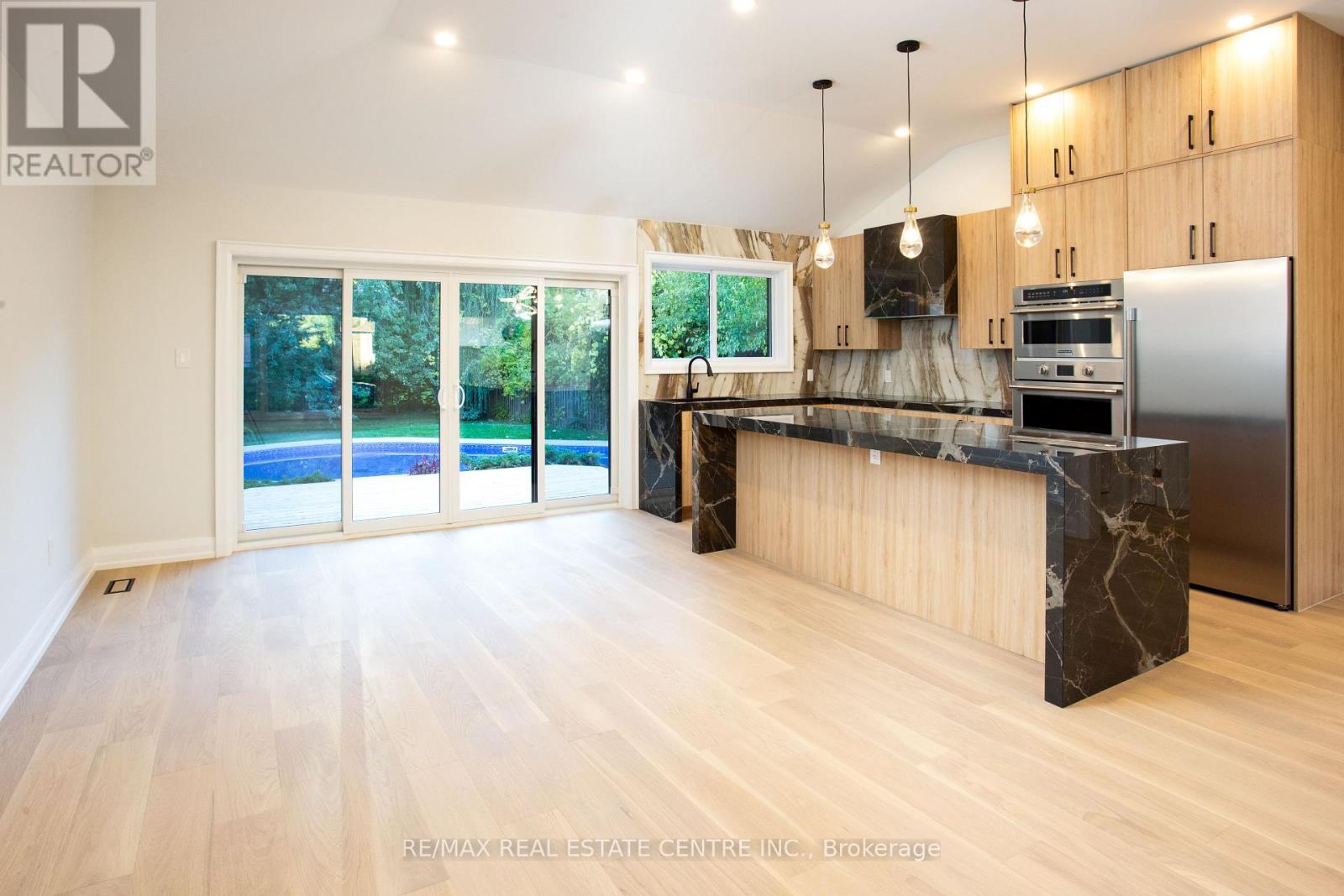 446 Willis Drive, Oakville, Ontario  L6L 4V5 - Photo 9 - W13667114