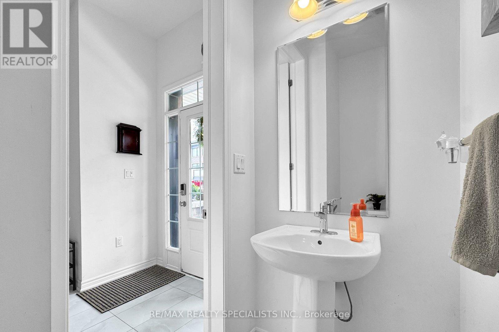 42 Keppel Circle, Brampton, Ontario  L7A 5L1 - Photo 18 - W13660120