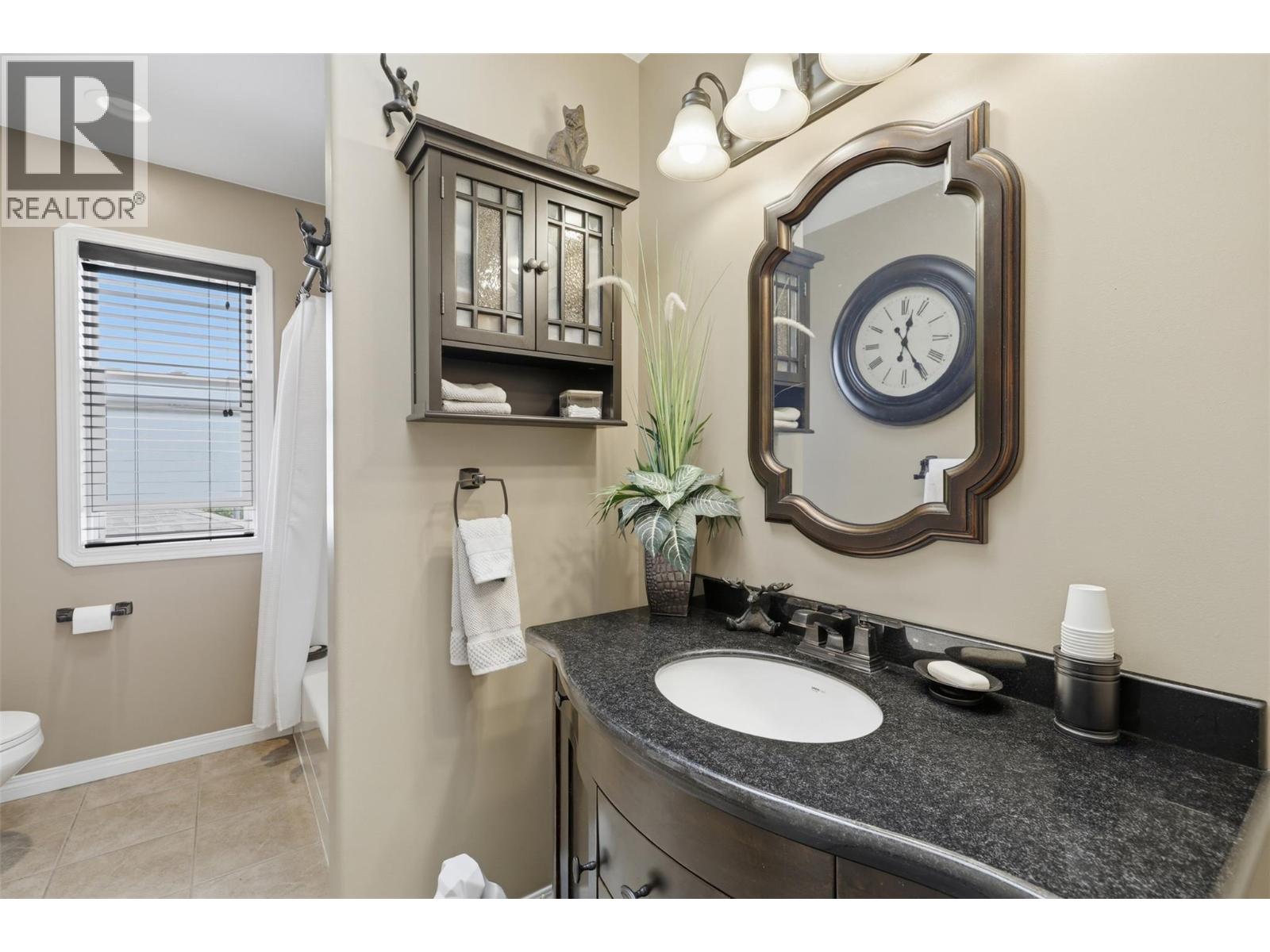 906 Invermere Court, Kamloops, British Columbia  V2B 7T4 - Photo 42 - 10394798