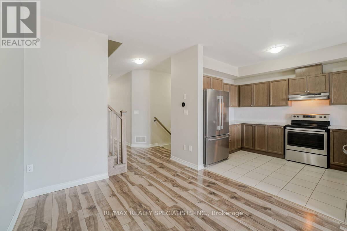 70 Bradbury Road, Hamilton, Ontario L8J 2V7 - Photo 7 - X13667146