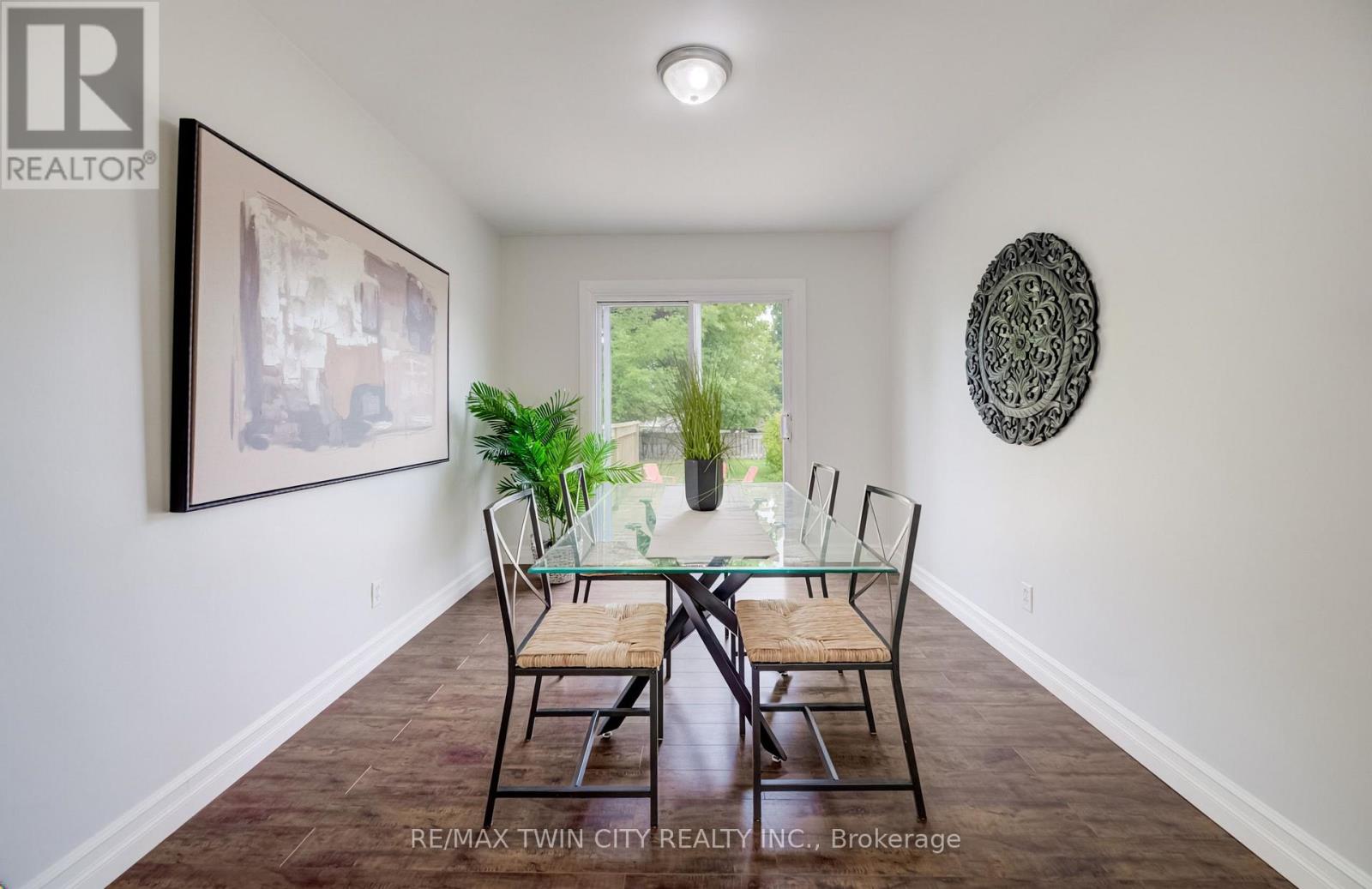 30 Indiana Street, Waterloo, Ontario  N2H 2A5 - Photo 12 - X13667154