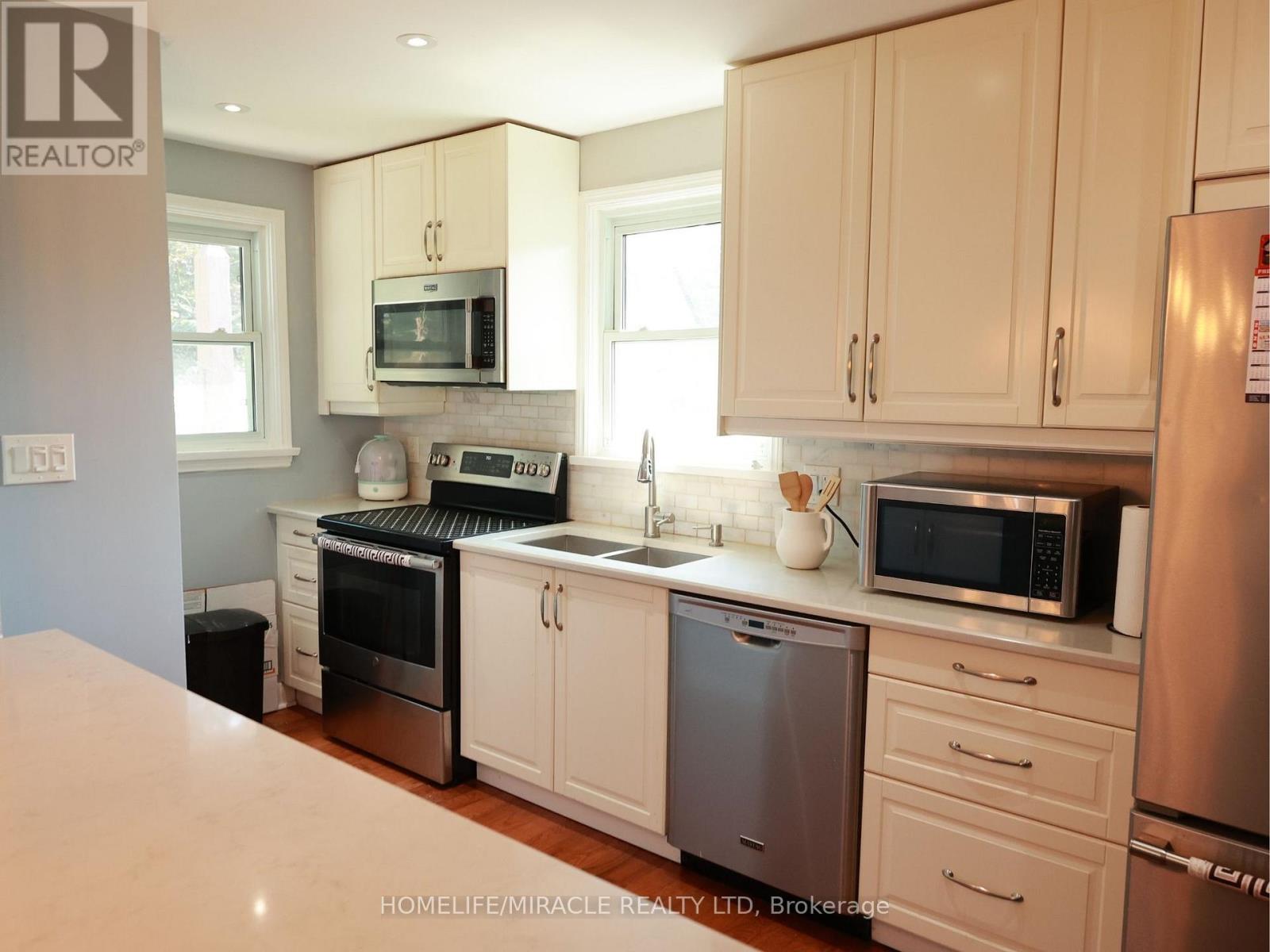113 Pontiac Avenue, Oshawa, Ontario  L1G 3M1 - Photo 8 - E13663820