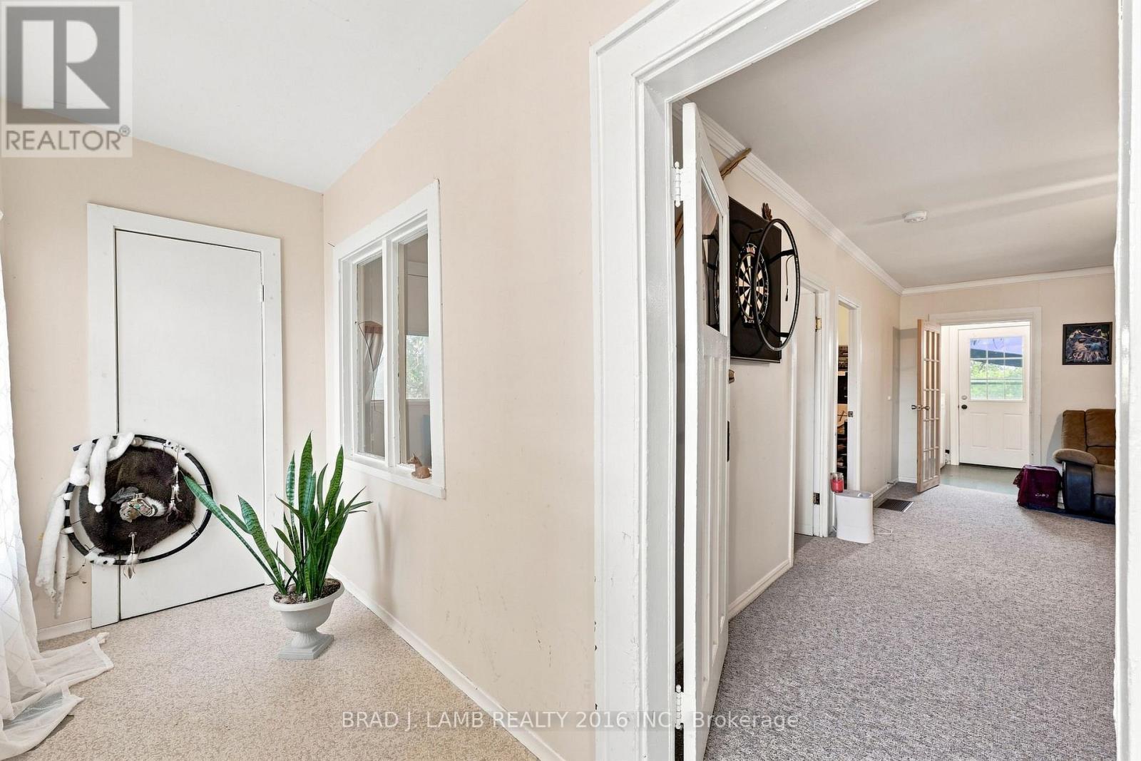 21153 Dalton Road, Georgina, Ontario  L0E 1N0 - Photo 5 - N13666990