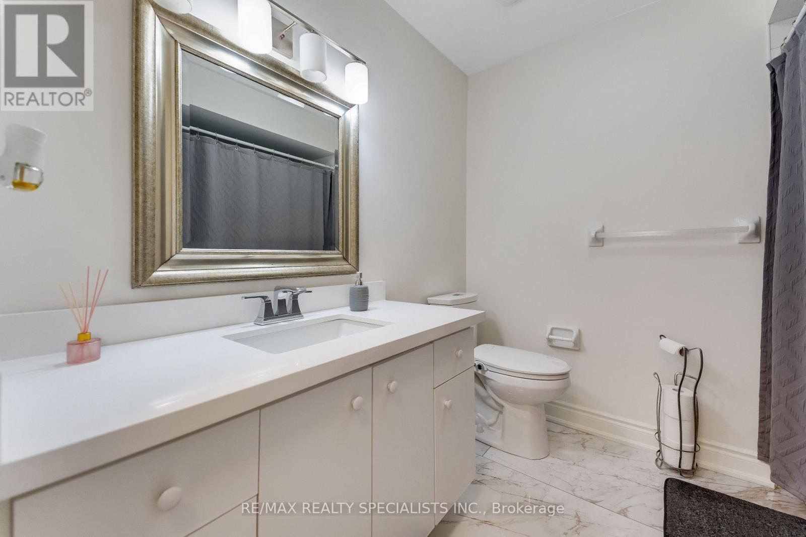 63 Blue Spruce Street, Brampton, Ontario  L6R 1C4 - Photo 18 - W13663568